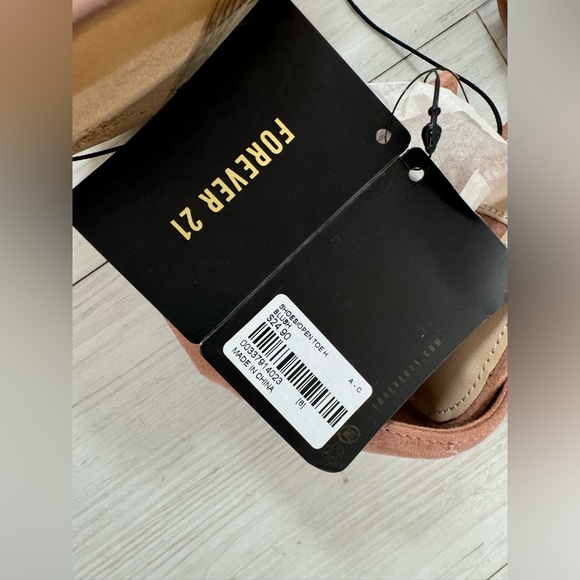 Brand New Forever 21 Heels - Picture 7 of 8